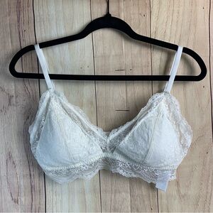 Gilly Hicks Cream Lace Bralette